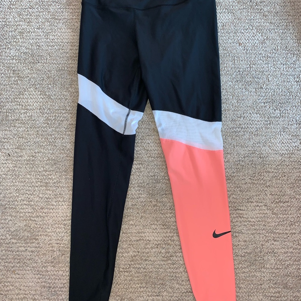 Nike leggings